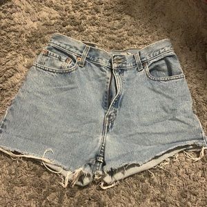 Levi’s 550 Shorts